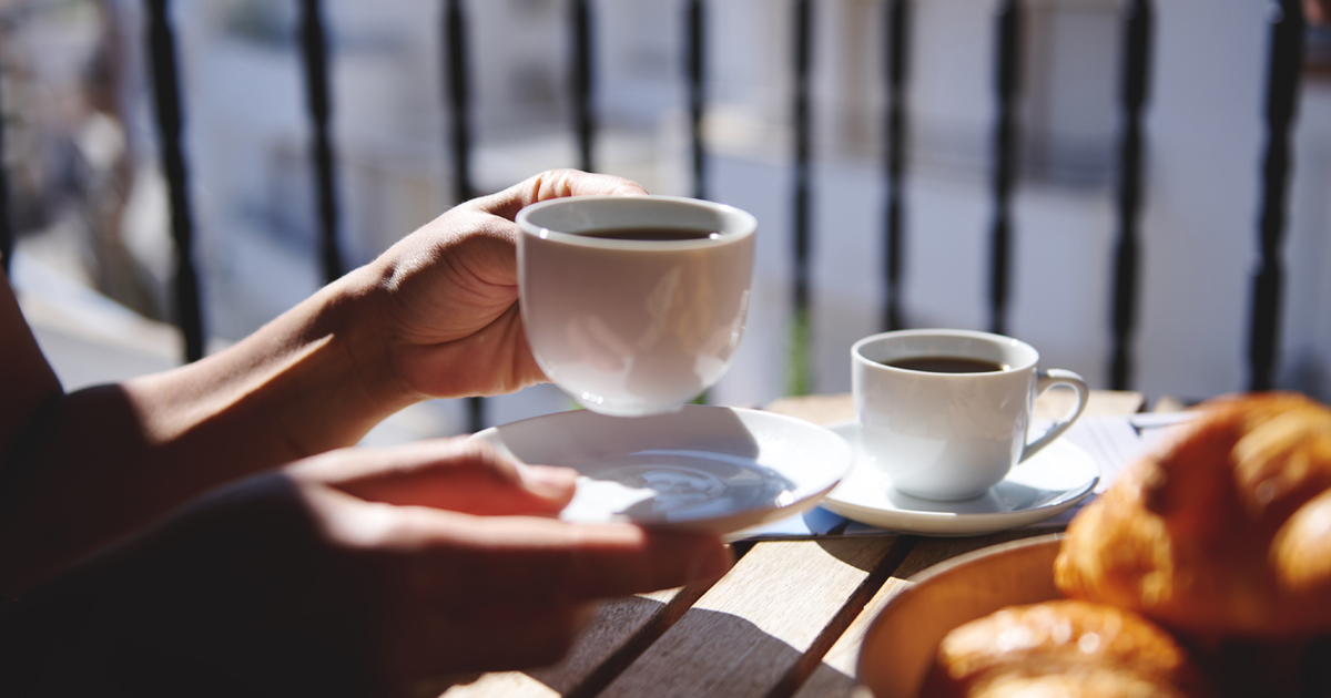 Baka enkla favoriter till vårfikat med smak av mandel och citron